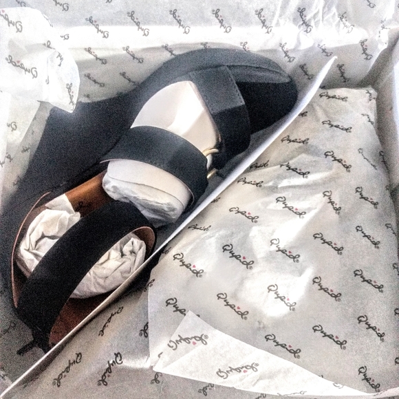 Women's Black Nubuck Metal Ring Wedge Sandal - Picture 4 of 4